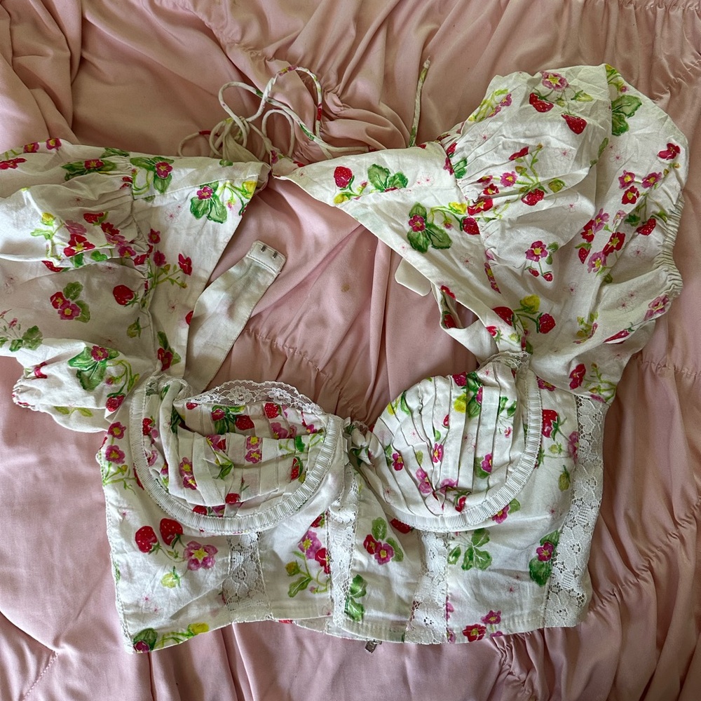 Floral Crop Top with Lace Trim